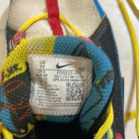 Nike basketball shoes - Picture 3 of 4